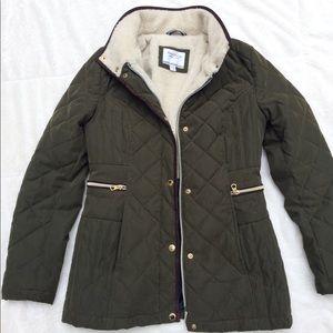 Small nautica quilted army green jacket w Sherpa
